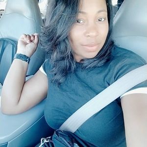 Meet your Posher, Candace